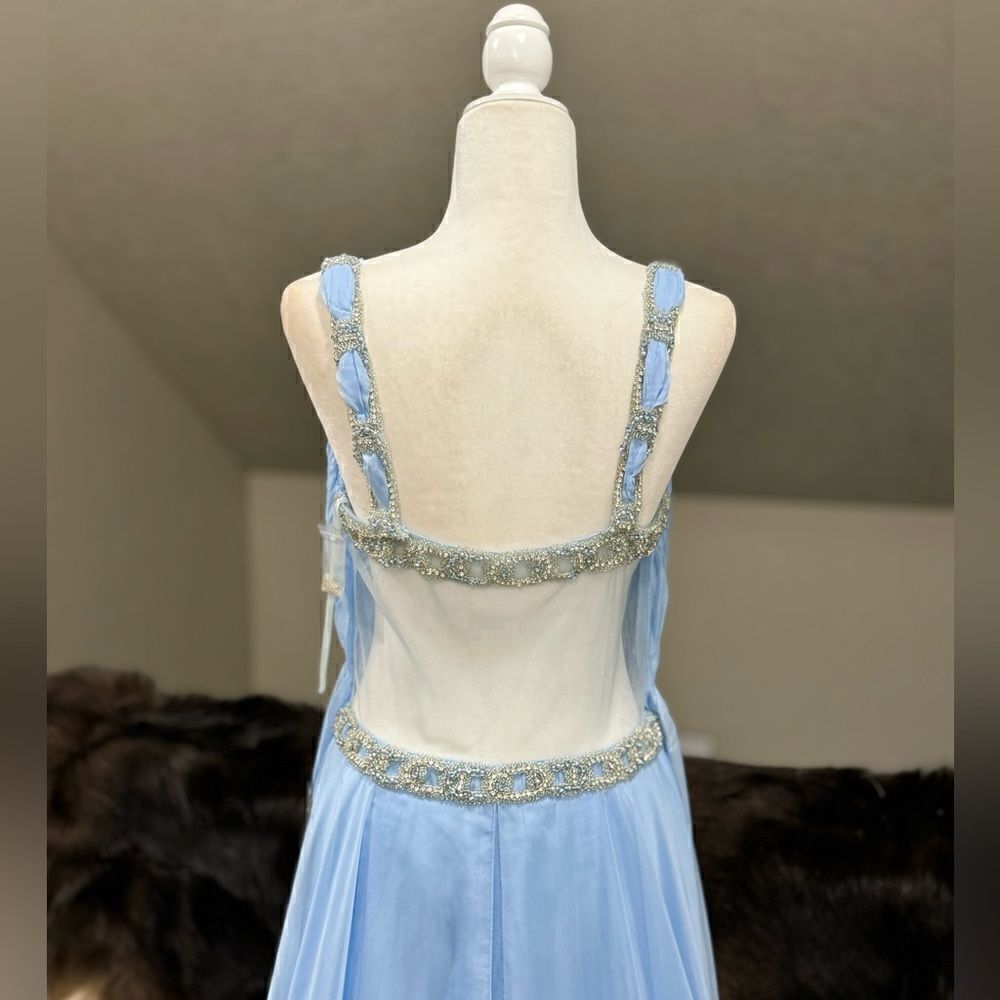 New Gorgeous Light Blue Beaded Chiffon Gown With Shawl - Picture 13 of 16